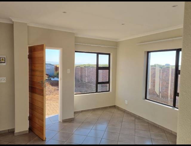 2 BEDROOM HOUSE FOR SALE IN SELCOURT